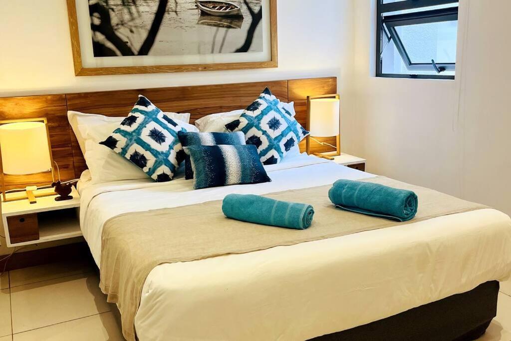 Latitude Luxury Seafront Suite 黑河区 外观 照片